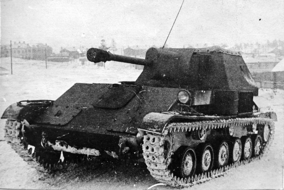 ​Experimental prototype of the SU-12 at factory trials. Kirov, late November 1942 - SU-12: The Ill-Fated SPG | Warspot.net