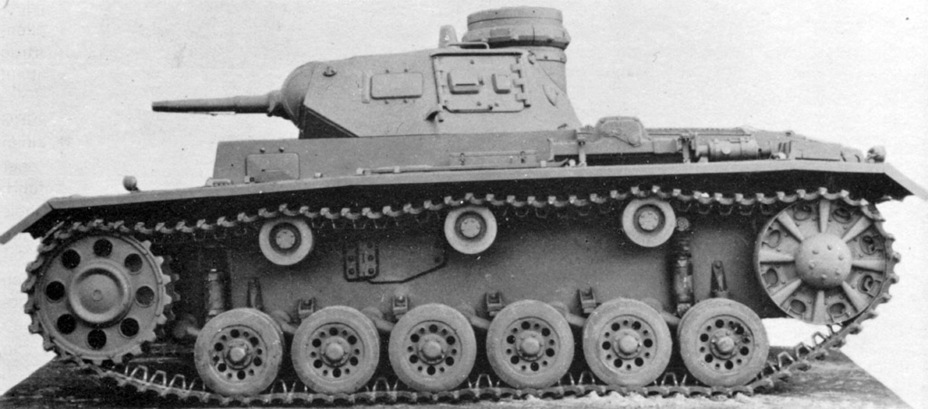 ​One of the first Pz.Kpfw.III Ausf. E, spring 1939 - Pz.Kpfw.III Ausf.E through F: The First Mass Medium | Warspot.net