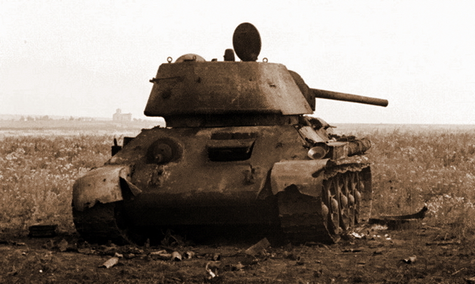 ​A T-34 of one of the 5th Guards Tank Army Corps burnt down near Prohorovka - The Atypical Battle of Kursk | Warspot.net