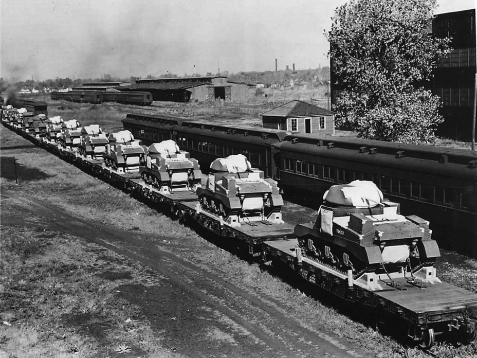 ​Finished tanks on their way to the customer. All they had to do was cross the Atlantic, which was not always successful - Lee and Grant: American Generals in British Service | Warspot.net