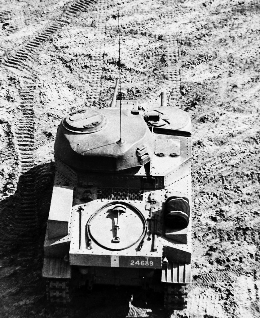 ​The same tank from above. The turret is noticeably larger than the one used on the Lee - Lee and Grant: American Generals in British Service | Warspot.net