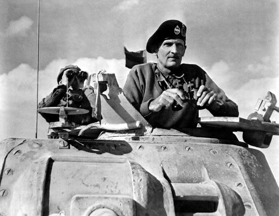 ​General Montgomery and his command tank, fall of 1942 - Lee and Grant: American Generals in British Service | Warspot.net