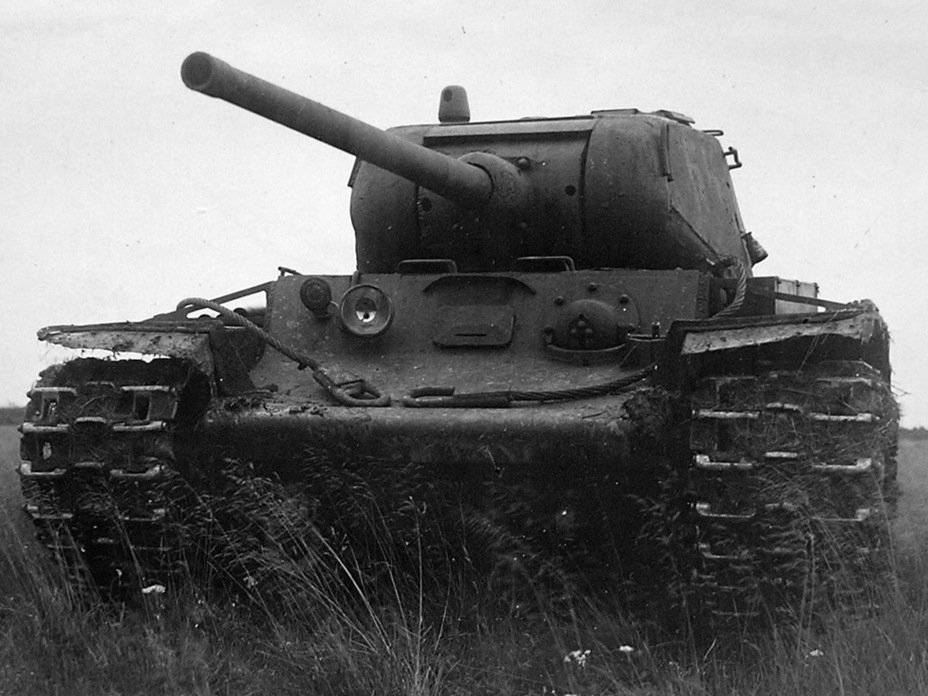 ​KV-1S with the S-28 gun, August 1944 - An Opponent for the Tiger | Warspot.net