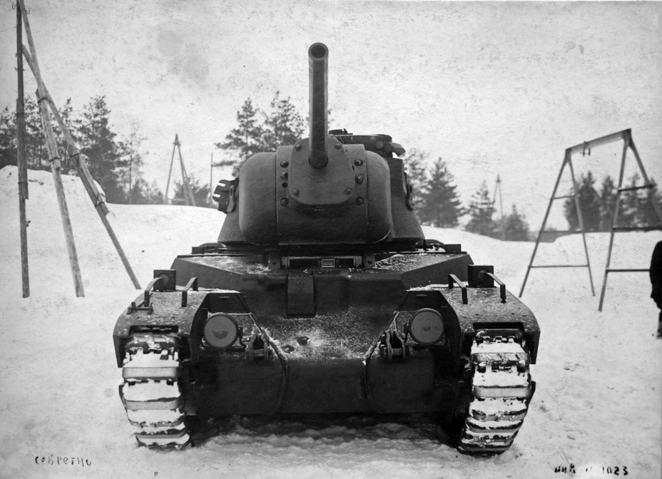 ​The same tank from the front - Matilda's New Sword | Warspot.net