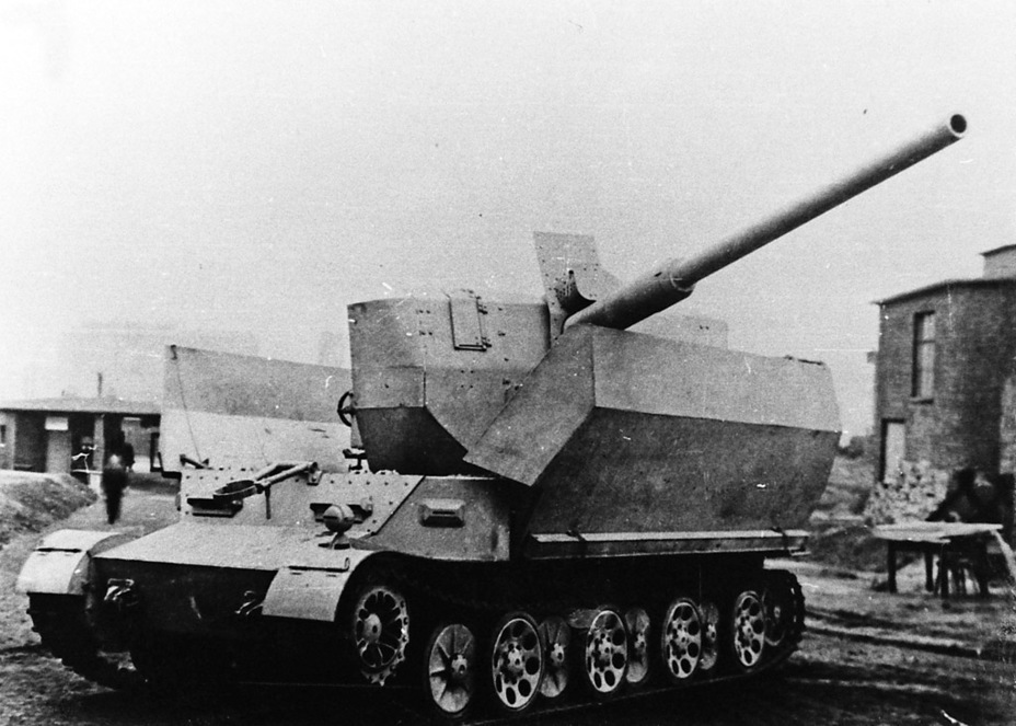 ​It was possible to traverse the gun without fully lowering the shields - SPG and Fold-Out AA Gun | Warspot.net