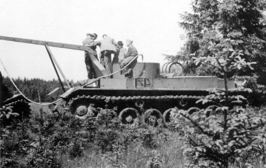 ​Pz.Kpfw. Leopard during the trials of the VK 45.01 (P), summer of 1942 - Porsche's Leopard | Warspot.net