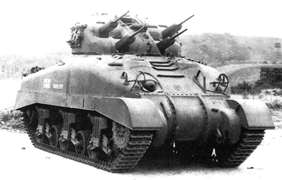 ​The Skink is ready for battle. Unlike a regular Grizzly, there are planks welded to the upper front hull - Anti-Aircraft Lizard | Warspot.net