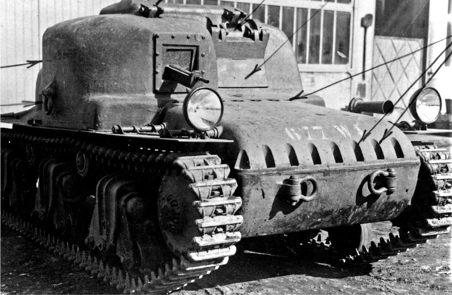 ​The first prototype of a Hotchkiss light tank, January 1935 - Rejected by Infantry, Adopted by Cavalry | Warspot.net