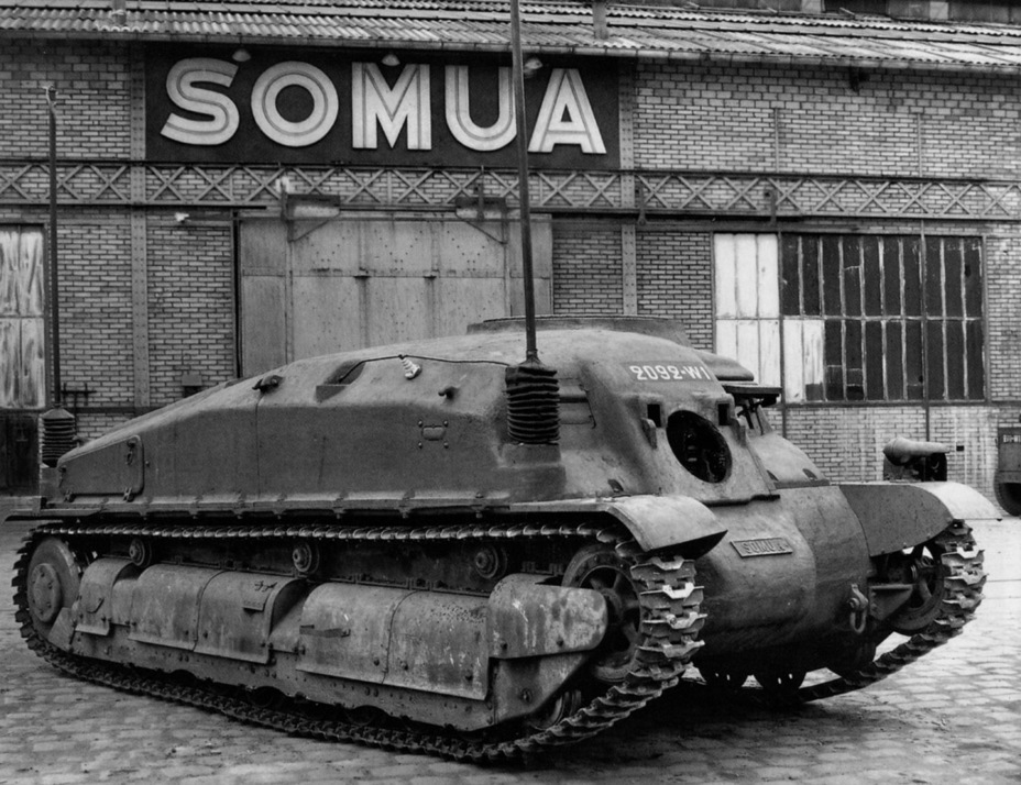 ​SOMUA CAM 2 at the factory, 1938. It does not have a cannon or a cupola - SOMUA SAu 40: The Winding Road to Nowhere | Warspot.net