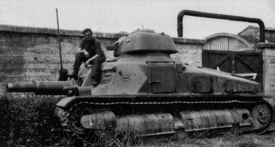 ​The end of its fighting career: the vehicle was taken by the Germans. Périgueux, Aquitaine, June 1940 - SOMUA SAu 40: The Winding Road to Nowhere | Warspot.net