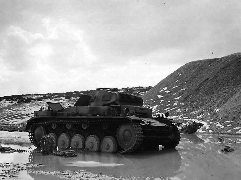 ​A tank lost in Tunis in the winter of 1943 - Pz.Kpfw.II Ausf. F: Third Time's the Charm | Warspot.net